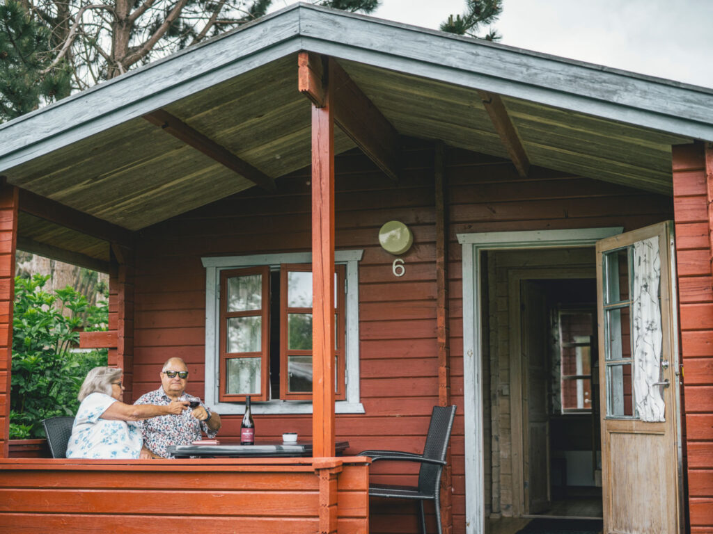 Feriebyens Camping i Rødvig | Camping tæt på strand, skov og klint | Naturskønne omgivelser og dyb ro